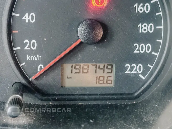 POLO SEDAN 1.6 MI 8V
