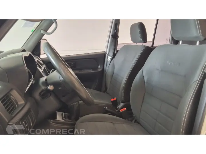 PAJERO TR4 2.0 4X2 16V 140CV FLEX 4P MANUAL