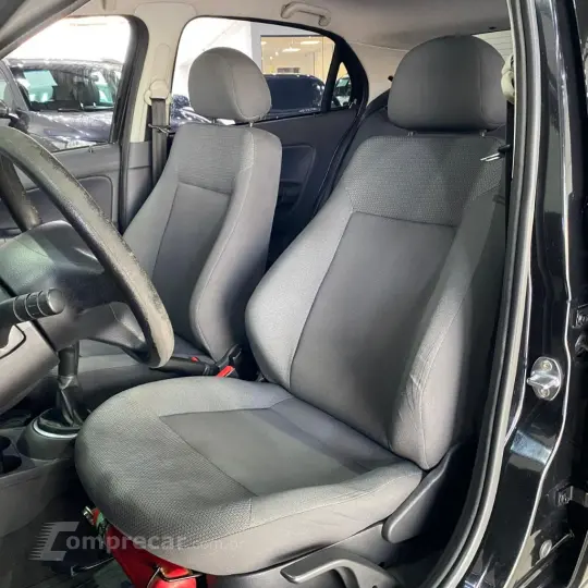 Gol (novo) 1.6 Mi Total Flex 8V 4p