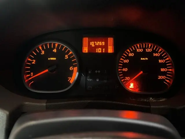 DUSTER - 1.6 4X2 16V 4P MANUAL