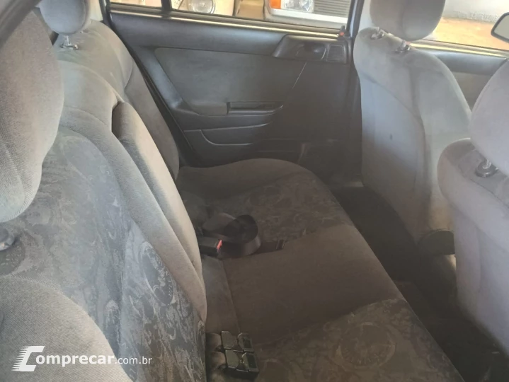 Astra sedan 1.8