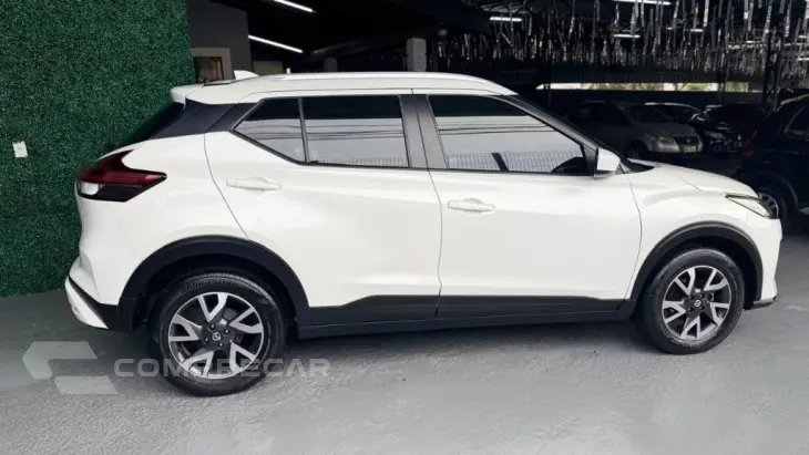 KICKS Sense 1.6 16V Flex Aut.