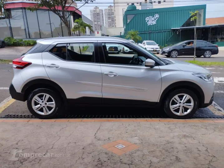 Kicks 1.6 16V 4P FLEX ACTIVE X-TRONIC AUTOMÁTICO CVT