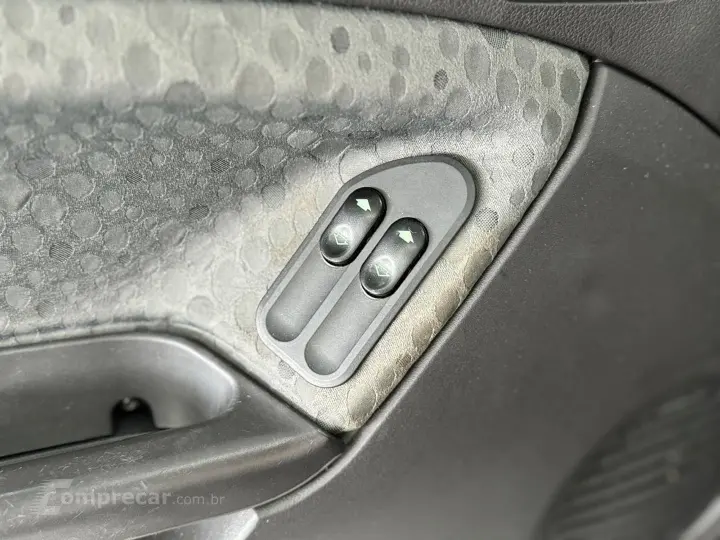 Fiesta 1.0 Rocam Hatch 8V Flex 4P Manual