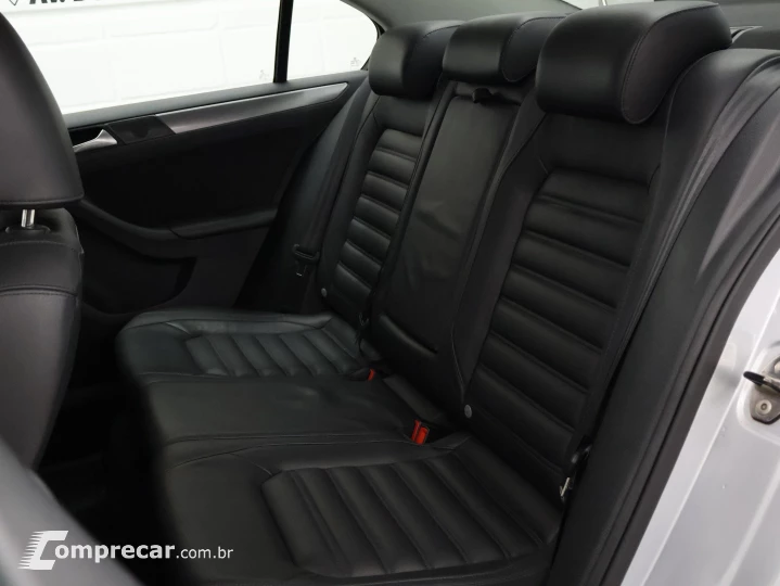 JETTA 2.0 TSI Highline 211cv