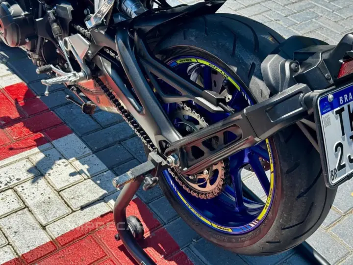 MT-09