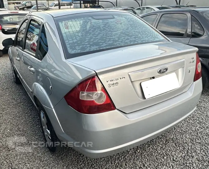 Fiesta Sedan 1.6 4P FLEX