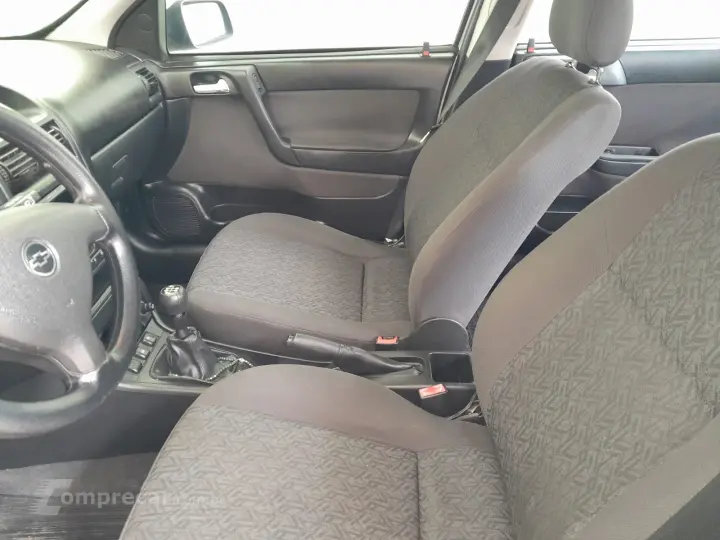 ASTRA 2.0 MPFI Advantage 8V