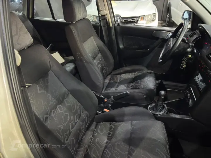 PARATI 1.6 MI 8V GASOLINA 4P MANUAL G.III