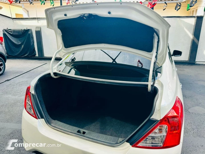 VERSA SL 1.6 16V FlexStart 4p Mec.