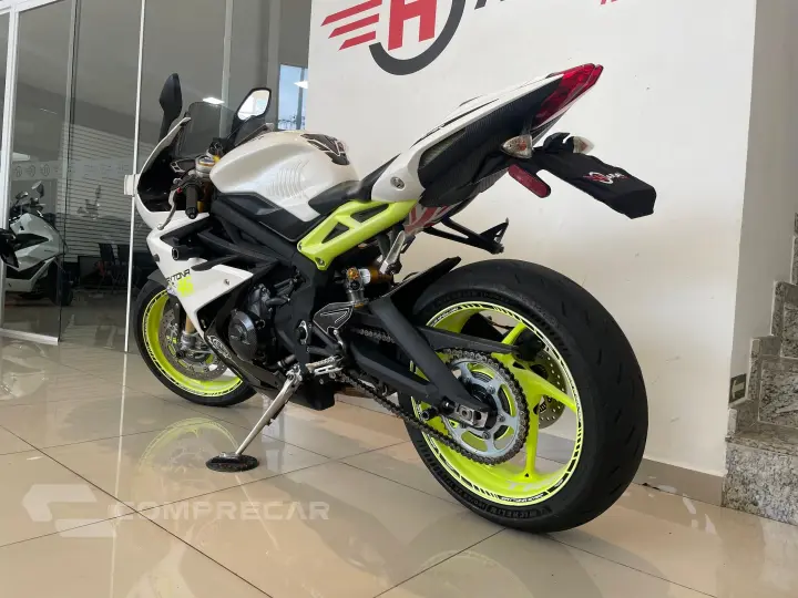 DAYTONA 675R