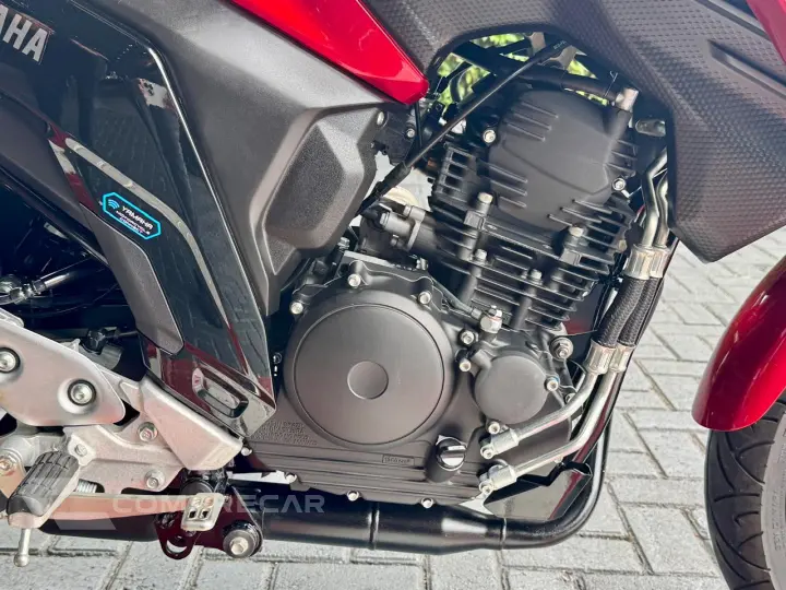 FZ25 FAZER 250 CONNECTED ABS