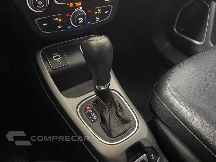 COMPASS 2.0 16V FLEX LONGITUDE AUTOMÁTICO