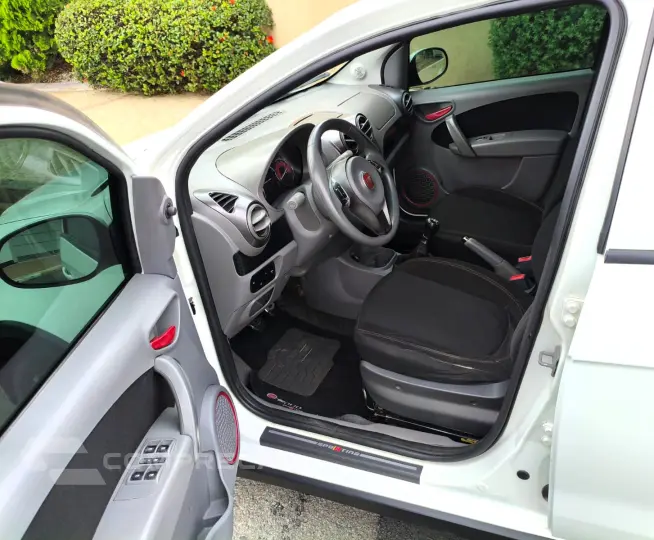 PALIO 1.6 MPI Sporting 16V