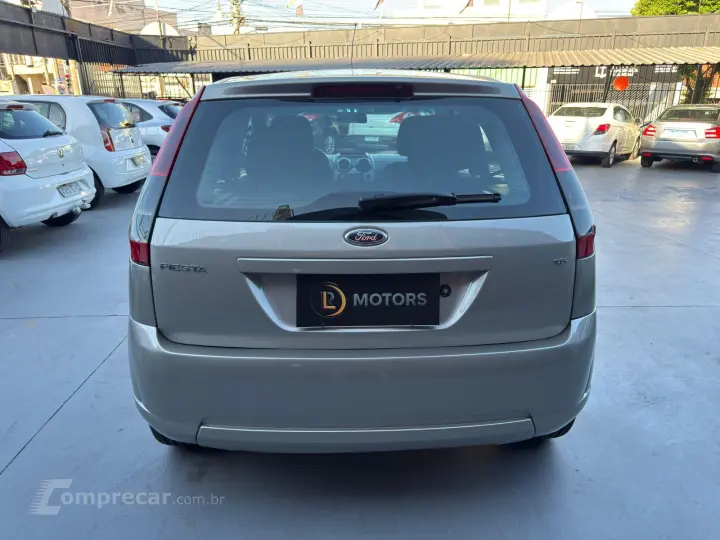 FIESTA 1.6 MPI Class Hatch 8V