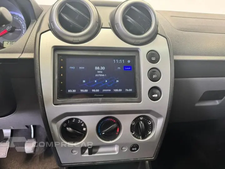 FIESTA 1.6 SE SEDAN 8V FLEX 4P MANUAL