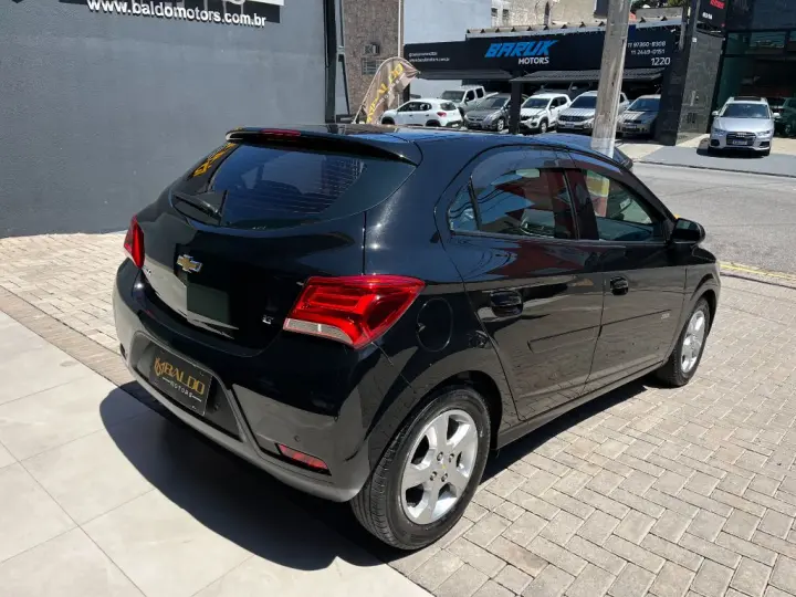 ONIX HATCH LT 1.4 8V FlexPower 5p Aut.