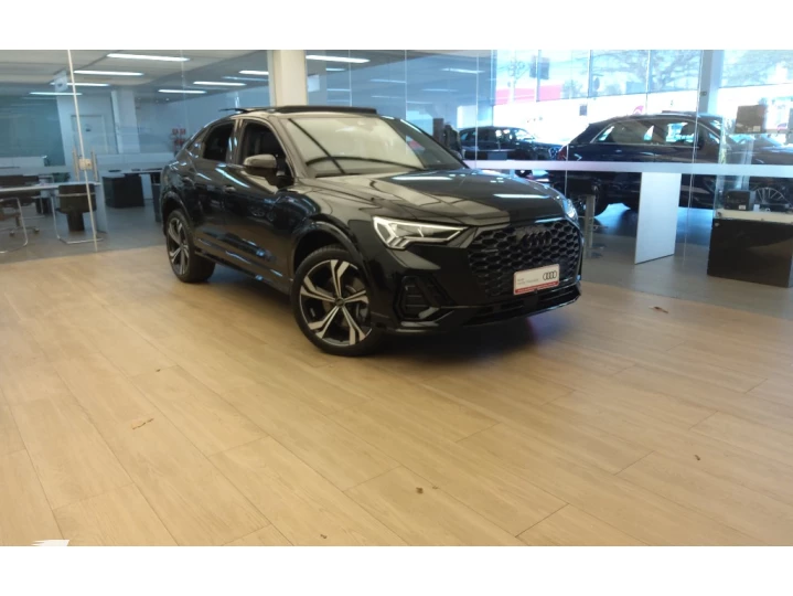 Q3 2.0 40 TFSI GASOLINA SPORTBACK PERFORMANCE BLACK QUATTRO