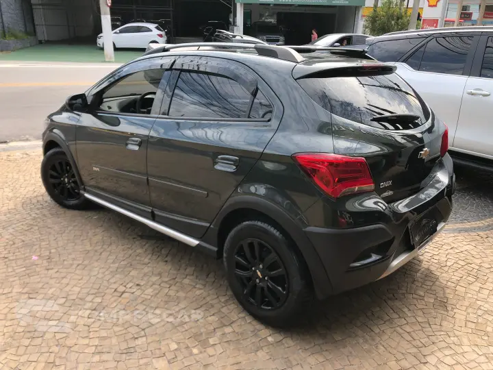 Onix 1.4 Mpfi Activ 8V Flex 4P Automático