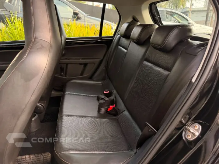 up! cross 1.0 T. Flex 12V 5p