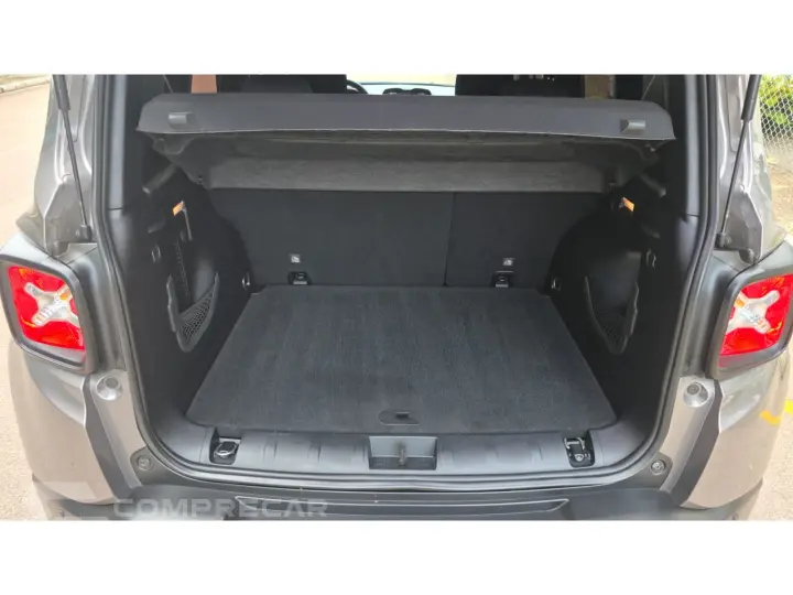 RENEGADE 1.8 16V FLEX 4P AUTOMÁTICO