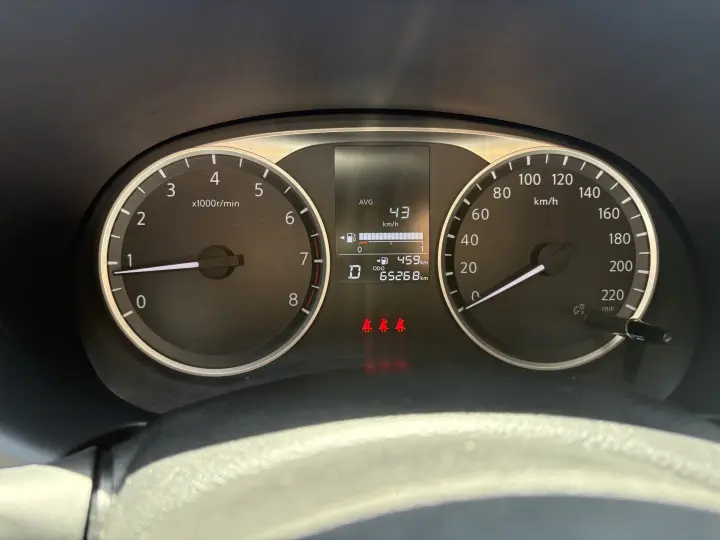 KICKS 1.0 Turbo Sense