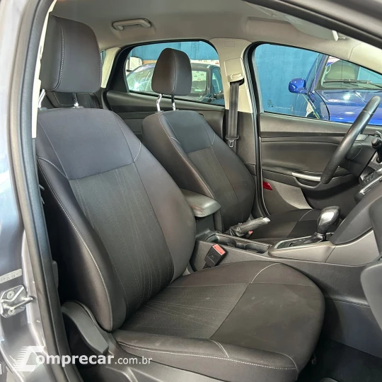 FOCUS 2.0 GLX Sedan 16V