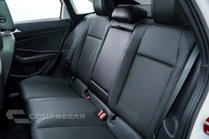 JETTA R-Line 250 TSI 1.4 Flex 16V Aut.