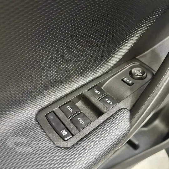 TRACKER 1.0 Turbo LT