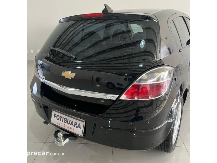 VECTRA 2.0 MPFI GT HATCH 8V FLEX 4P MANUAL