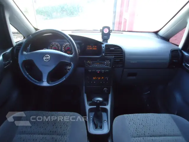 ZAFIRA 2.0 MPFI Elegance 8V
