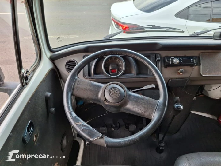KOMBI 1.6 MI STD Escolar 8V