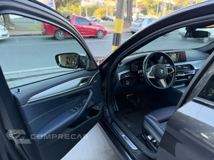 530E 2.0 16V Twinpower Híbrido M Sport Automático