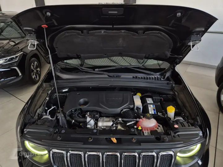 RENEGADE 1.3 T270 TURBO FLEX LONGITUDE AT6