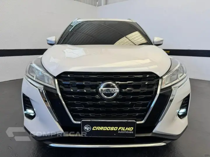 KICKS ADVANCE CVT