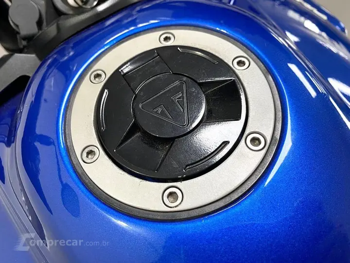 TRIUMPH TIGER 800 XRX