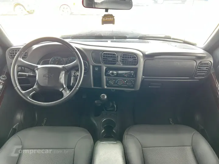 S10 2.4 MPFI Executive 4X2 CD 8V