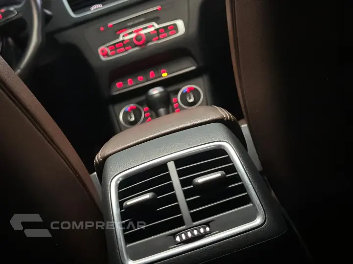 Q3 1.4 TFSI FLEX PRESTIGE PLUS S TRONIC