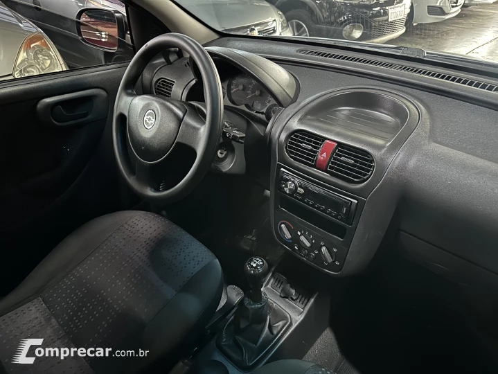 CORSA 1.4 MPFI Maxx Sedan 8V