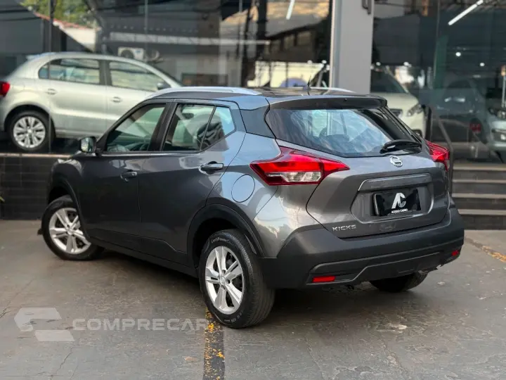 KICKS S 1.6 16V FlexStar 5p Mec.