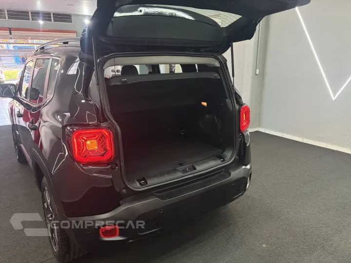 RENEGADE 1.8 16V Longitude