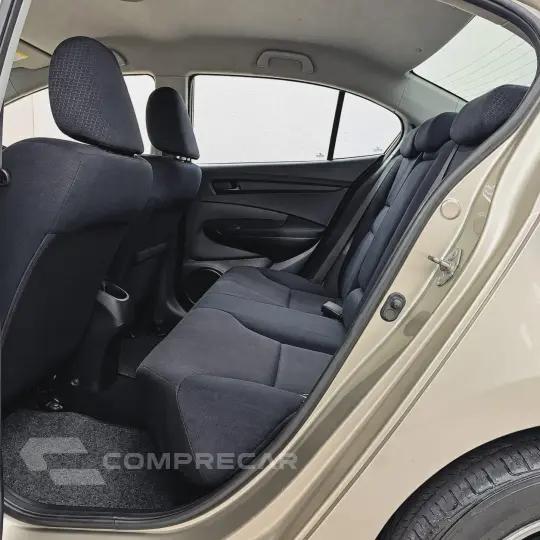 CITY 1.5 LX Sedan 16V