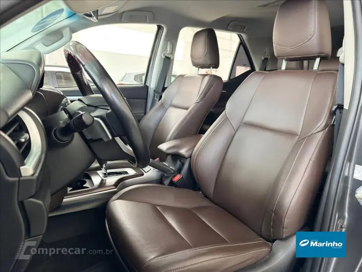 HILUX SW4 2.7 SRV 7 LUGARES 4X2 16V FLEX 4P AUTOM