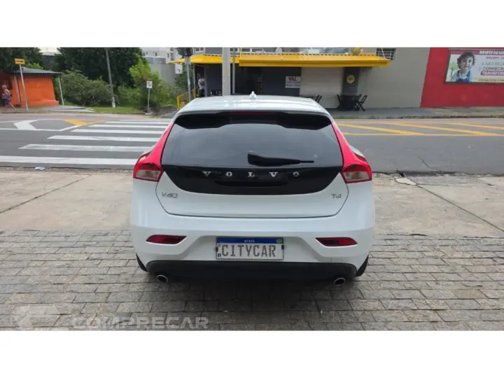 V40 2.0 T4 KINETIC GASOLINA 4P AUTOMÁTICO