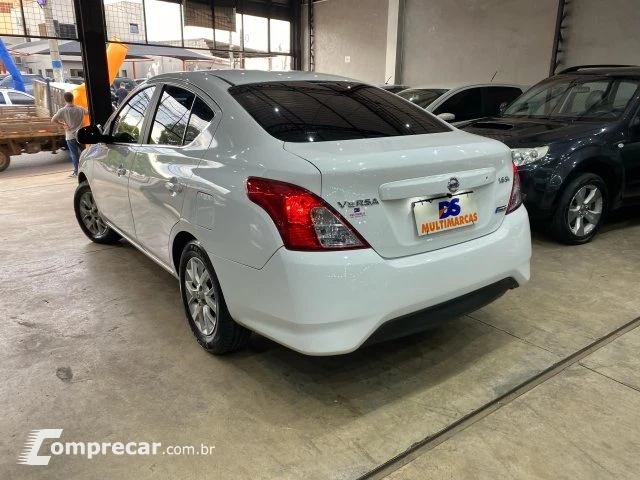 VERSA - 1.6 16V SV 4P XTRONIC