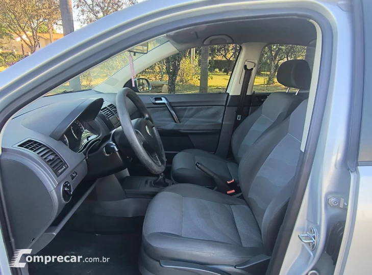 POLO SEDAN 1.6 MI 8V
