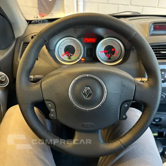 MEGANE 1.6 Expression Grand Tour 16V