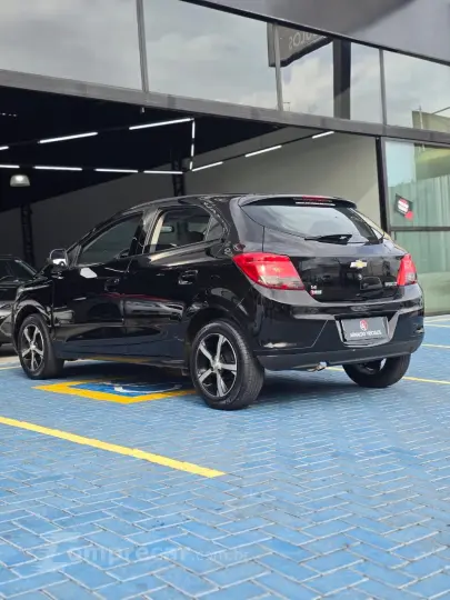 ONIX HATCH LT 1.4 8V FlexPower 5p Mec.