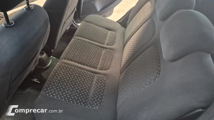 PUNTO 1.8 HLX 8V