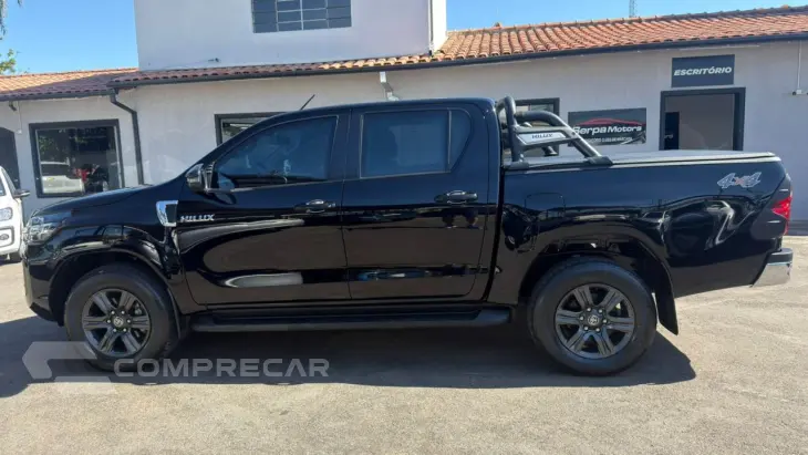 Hilux Caminhonete 2.8 16V 4P SR 4X4 DIESEL CABINE DUPLA AUTO